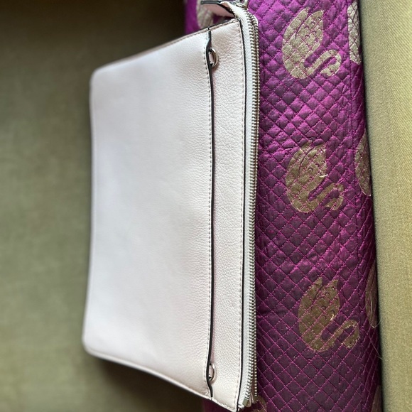 Michael Kors pink clutch, excellent condition - Picture 5 of 6